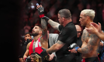 Ilia Topuria thành nhà vô địch hạng nhẹ UFC