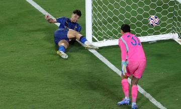 Người hùng Al Hilal: 'Sang Arab Saudi chơi bóng không phải để trốn thử thách'