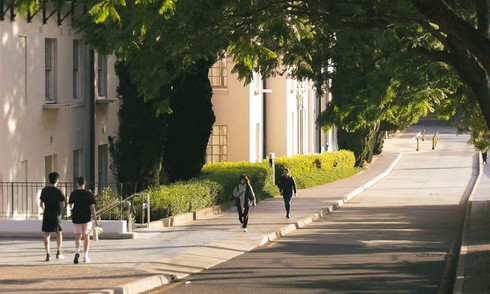 Australia tăng phí visa du học lên 2.000 AUD