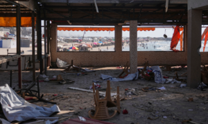 Israel bị tố không kích trúng quán cafe ở Gaza, khiến 30 người chết