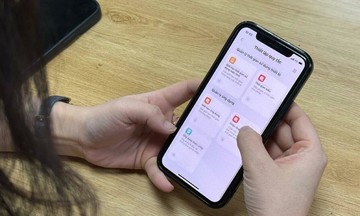Tìm cách để con không 'nghiện' thiết bị điện tử suốt mùa hè