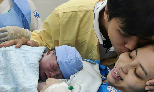 Expanded paternity leave for men with social insurance from 1/7