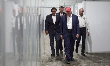Ông Trump thăm 'nhà tù cá sấu'