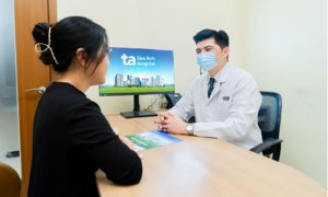 Vì sao bướu giáp thòng xuống lồng ngực?