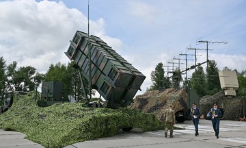 Mỹ đình chỉ viện trợ 'tên lửa Patriot, vũ khí F-16' cho Ukraine