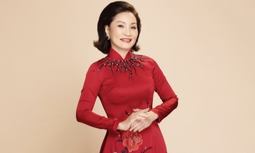Hồng Đào làm mẫu ảnh ở tuổi 62
