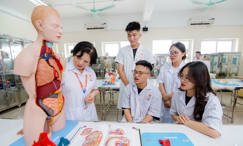 Học phí ngành Y khoa cao nhất hơn 530 triệu đồng mỗi năm