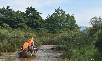 Người phụ nữ mất tích khi băng qua cầu tràn