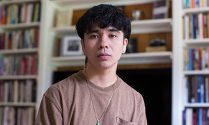 Ocean Vuong: 'Tôi viết về góc khuất của giấc mơ Mỹ'
