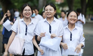 Điểm chuẩn lớp 10 chuyên ở Hà Nội cao nhất 42,75