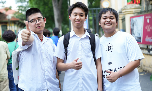 Hanoi announces high school entrance exam scores