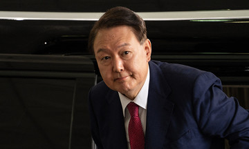 Công tố viên Hàn Quốc đề nghị bắt ông Yoon Suk-yeol