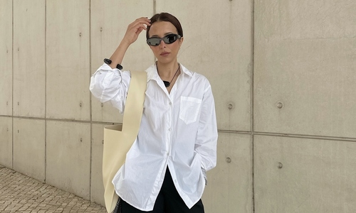 Cách phối dép lê trông sang ngày hè