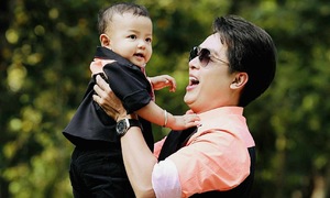 Hòa Hiệp công khai con trai