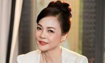 Ca sĩ Hồng Hạnh: 'Tôi vui với cuộc sống độc thân'