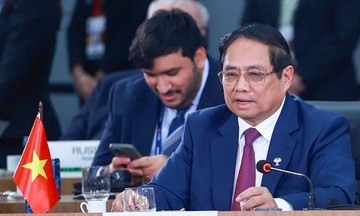 Thủ tướng nêu ba đề xuất tại Phiên thảo luận cấp cao BRICS mở rộng