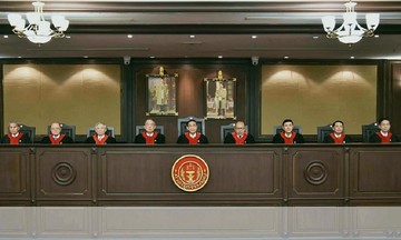 Tòa án Hiến pháp - trọng tài quyền lực ở Thái Lan