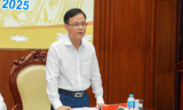 Ngân hàng Nhà nước nêu lý do USD yếu nhưng tiền đồng vẫn mất giá
