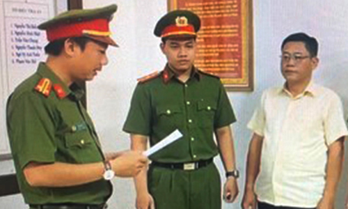 Chiêu 'ăn chặn' tiền cư dân của Ban quản trị chung cư Miếu Nổi