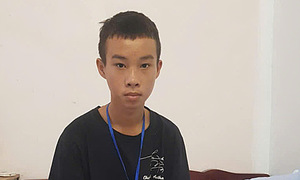 Cậu bé 14 tuổi chống chọi ung thư thận