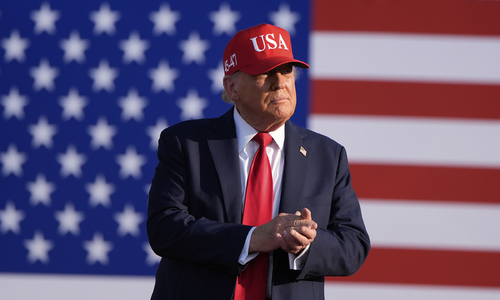 Ông Trump áp thuế 25% lên hàng hóa Nhật Bản, Hàn Quốc
