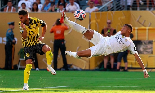 Mbappe rút đơn kiện PSG tội tống tiền
