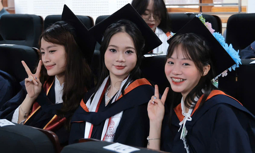 English language graduates earn 10-15 million VND monthly