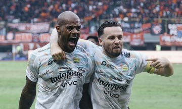 Giải VĐQG Indonesia hứng chỉ trích vì dùng 11 ngoại binh
