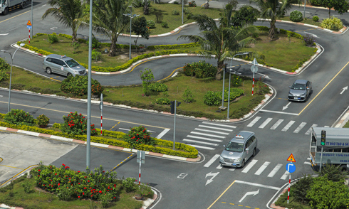30 driving test centers meet requirements