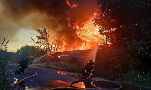 Ba Lan báo động phòng không cao nhất khi Nga tập kích Ukraine
