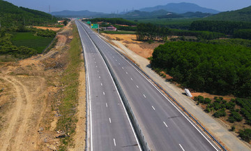 Thêm doanh nghiệp xin mở rộng 415 km cao tốc Bắc Nam