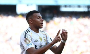 Đồ ăn hỏng khiến Mbappe nhập viện và sụt 5 kg