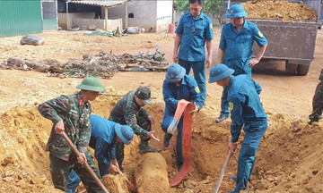 Phát hiện bom 350 kg khi làm vườn