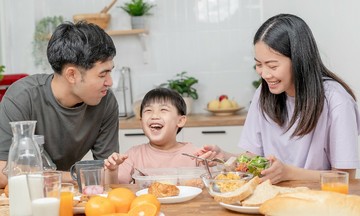 Lợi khuẩn Optibac góp phần chăm sóc sức khỏe các gia đình Việt