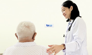 Huyết áp tăng vọt nghi do kháng thuốc