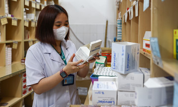Kê đơn thuốc bệnh mạn tính 2-3 tháng không phải 'cấp phát tùy ý'