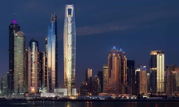 Khách sạn cao nhất thế giới ở Dubai