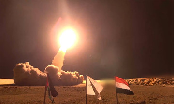 Houthi tuyên bố tập kích tên lửa đạn đạo vào sân bay Israel