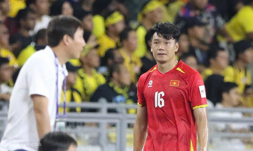Tuyển Việt Nam đứt chuỗi tăng bậc FIFA
