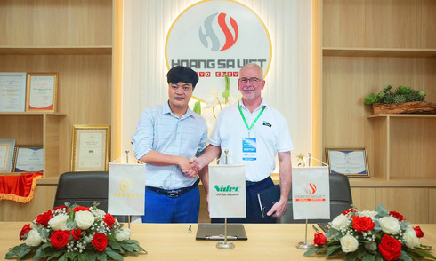 Hoang Sa Viet receives elevator technology transfer from Nidec Elevator