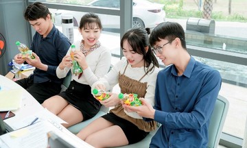 Giới trẻ 'săn' thưởng khi uống Trà Xanh Không Độ