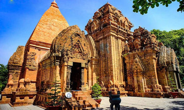 Tháp bà Ponagar là di tích quốc gia đặc biệt