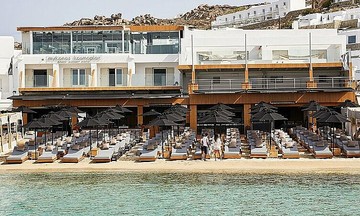 Du khách tức giận vì bị chặt chém 350 USD đĩa cá nhỏ