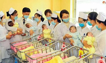 Triều Tiên đón ca sinh 5 đầu tiên trong lịch sử