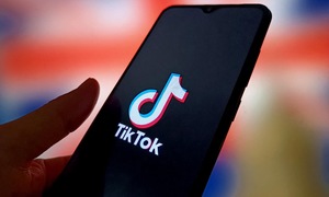 Thiếu nữ Pakistan bị bố bắn chết vì không xóa tài khoản TikTok