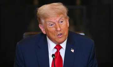 Người Liberia tranh luận về lời khen của ông Trump với Tổng thống