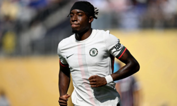 CĐV Arsenal phản đối chiêu mộ tiền vệ Chelsea