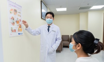 Căng thẳng, mất ngủ hại mắt thế nào?