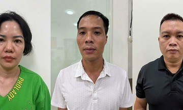 Nhóm 'cò bệnh nhân' tại cổng Bệnh viện phụ sản Trung ương bị tạm giữ