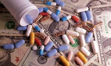 Các hãng dược chuẩn bị cho kịch bản ông Trump áp thuế 200%